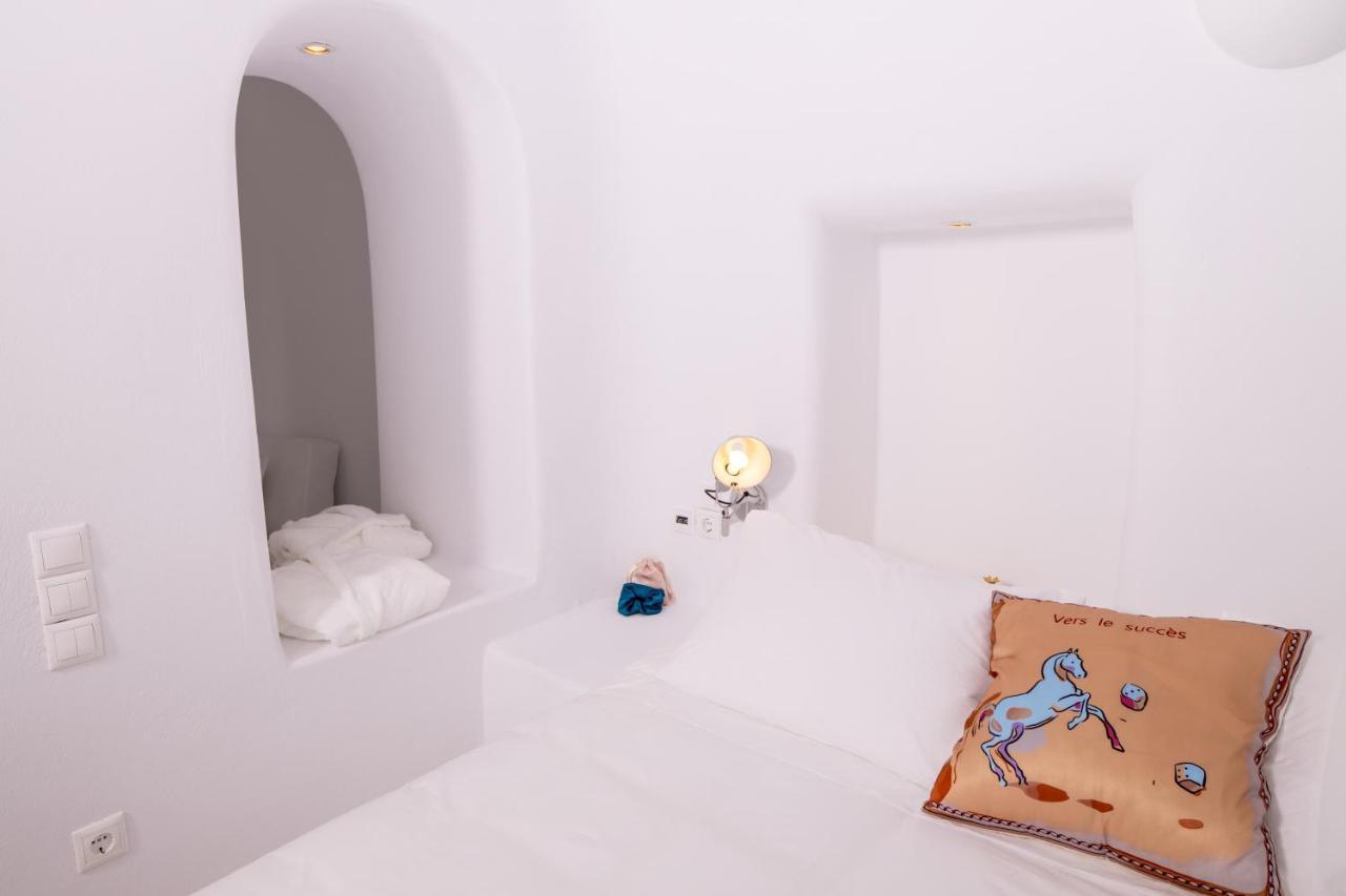 Aristos Life Luxury Cave Villas Oia  Exterior photo