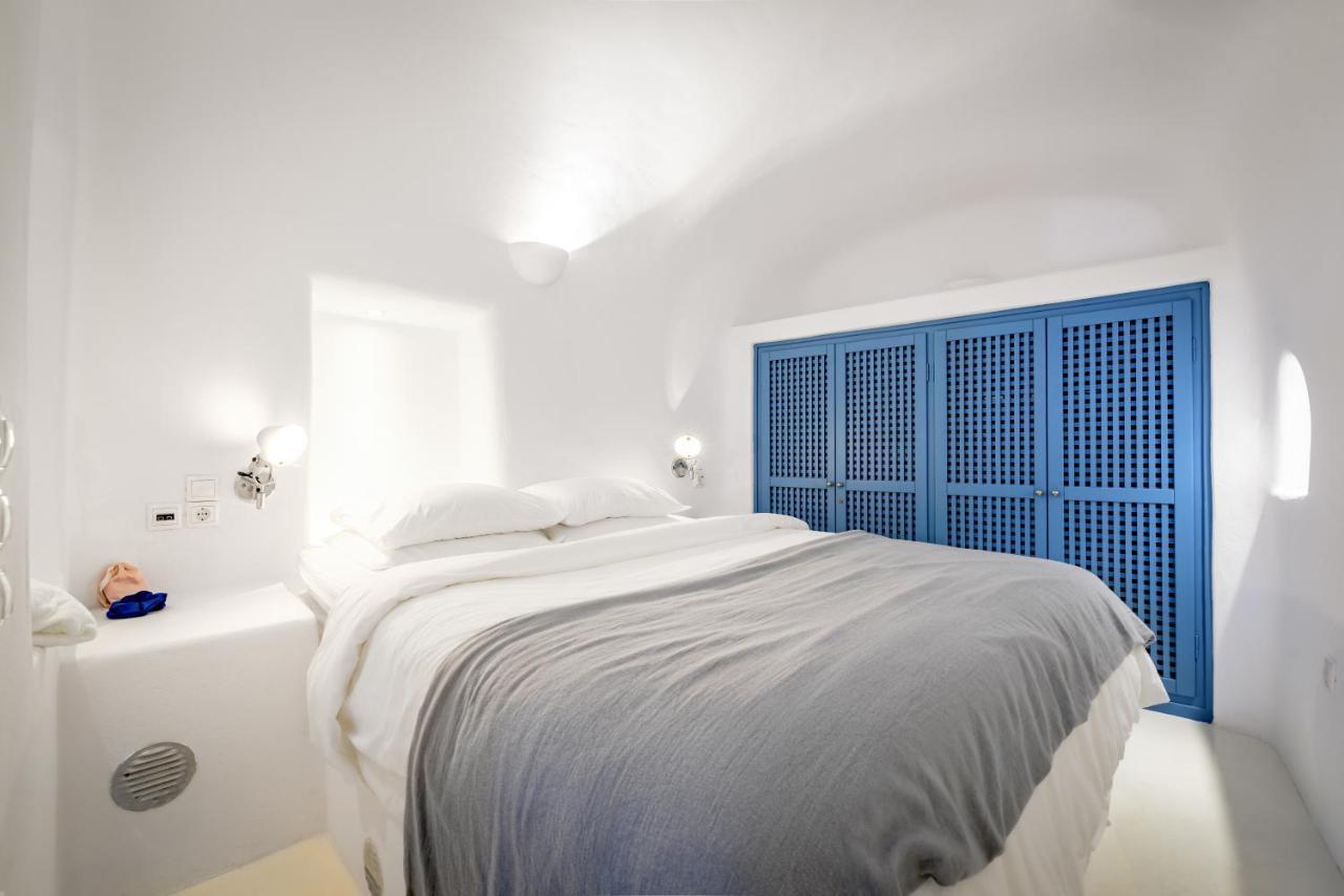 Aristos Life Luxury Cave Villas Oia  Exterior photo