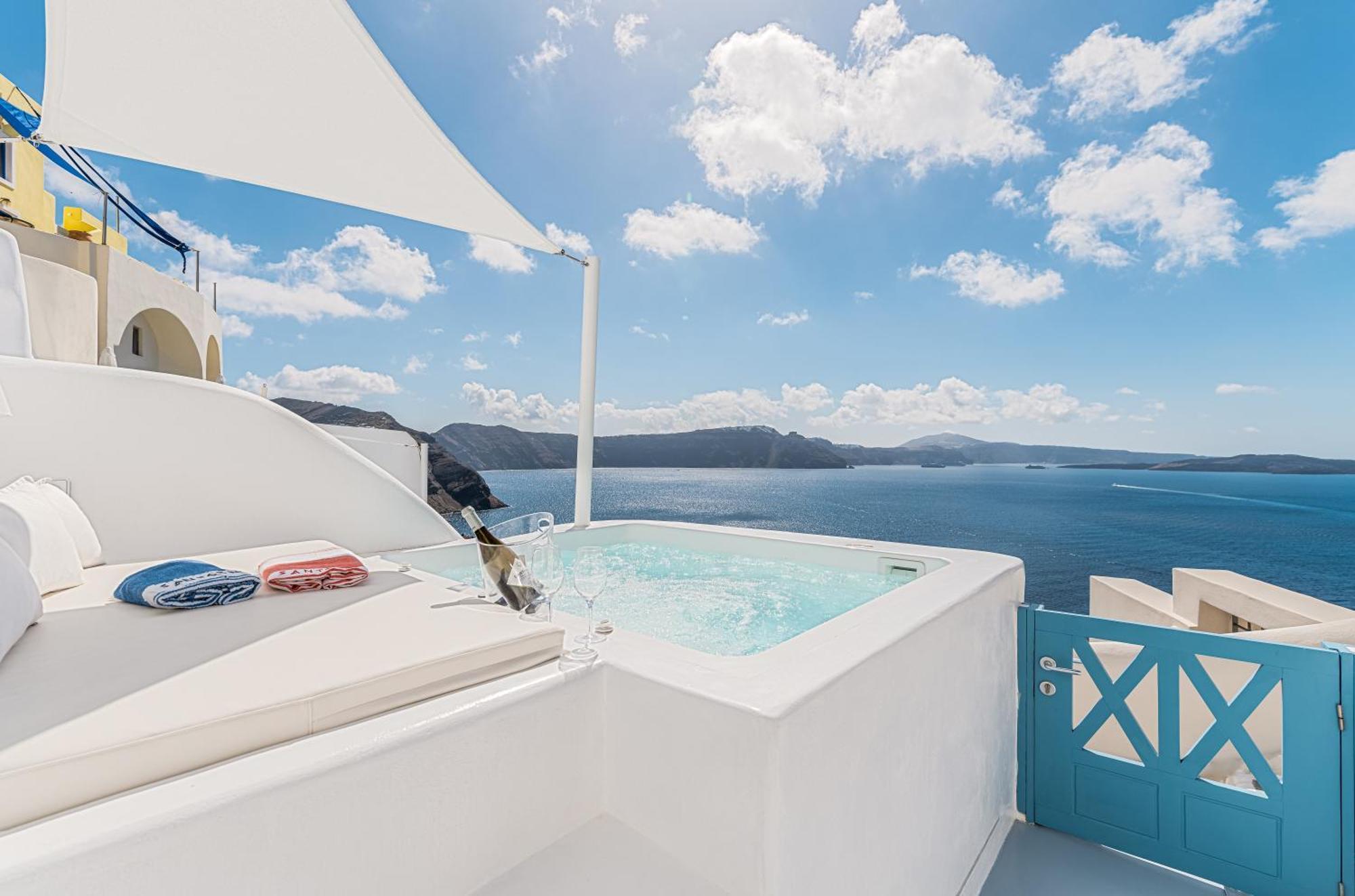 Aristos Life Luxury Cave Villas Oia  Exterior photo